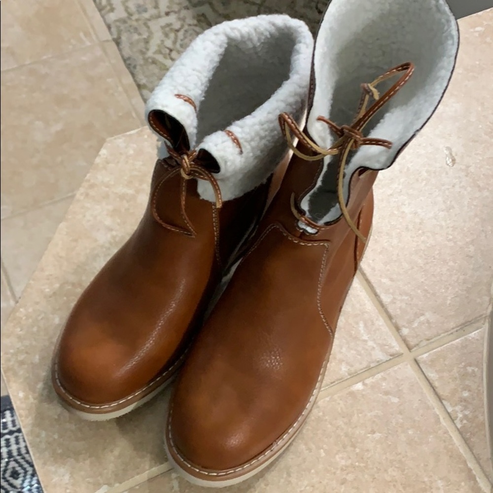 Tan boots. Super cute!!